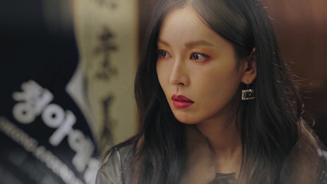 Cuoc chien thuong luu,  Eugene,  Lee Ji Ah,  Kim So Yeon anh 2