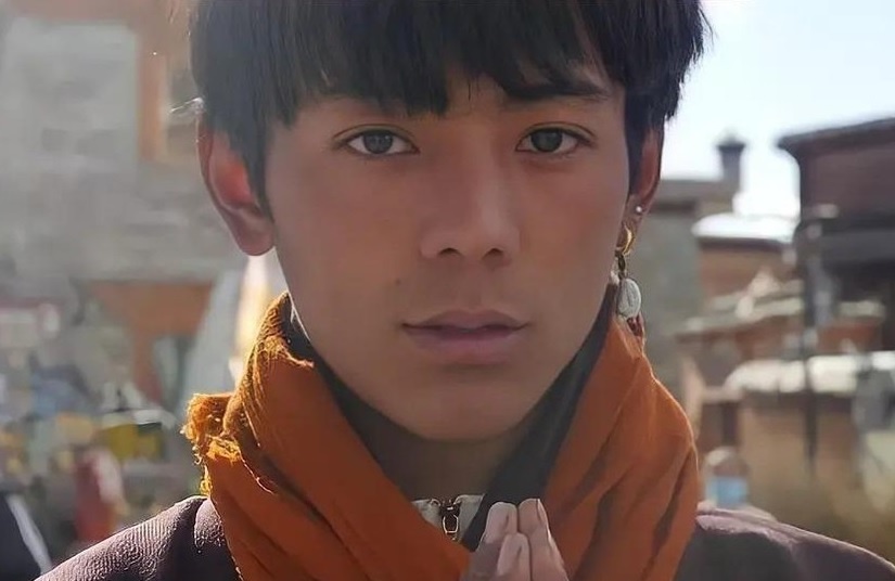 Trat Tay Dinh Chan,  TikTok anh 2