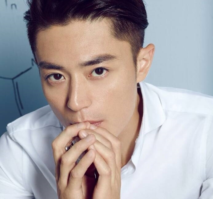 Hoac Kien Hoa,  Chung Han Luong,  Nghiem Khoan,  Kieu Chan Vu,  my nam co trang Hoa ngu anh 2