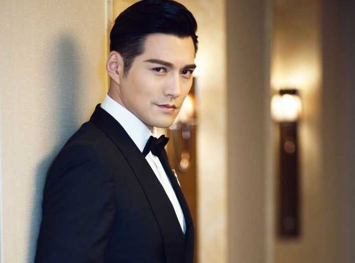 Hoac Kien Hoa,  Chung Han Luong,  Nghiem Khoan,  Kieu Chan Vu,  my nam co trang Hoa ngu anh 7