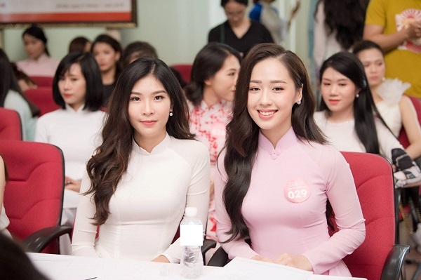 co gai tang hoa tong thong Trump anh 3