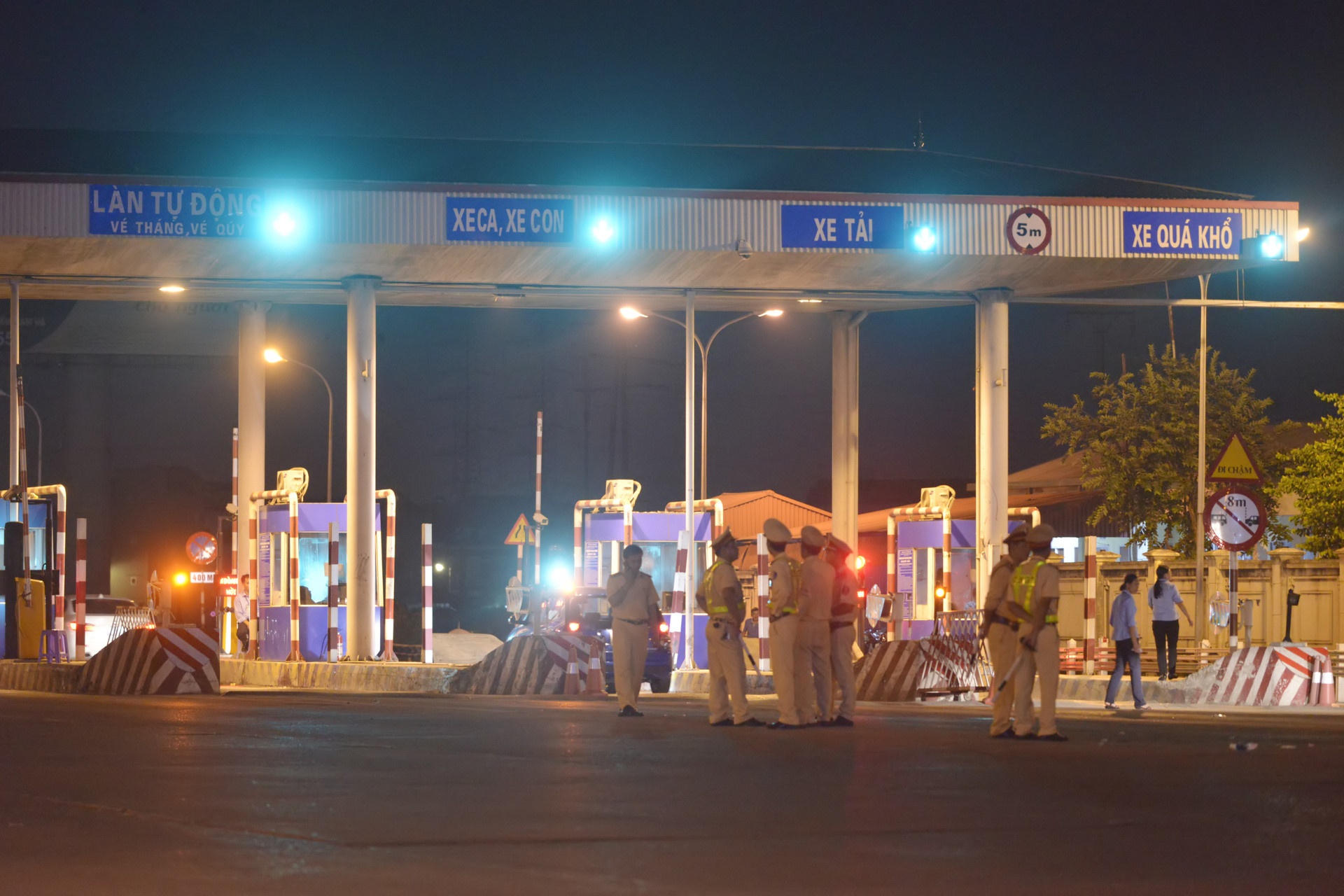 Nguoi dan 'than' phi qua tram BOT quoc lo 5 tai Hung Yen qua cao hinh anh