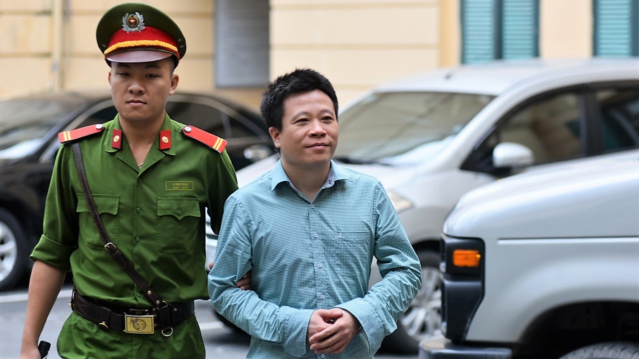 Ha Van Tham, Nguyen Xuan Son thoai mai sau phan tu bao chua hinh anh