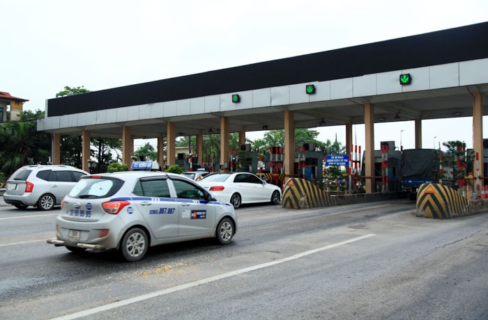 Tram thu phi Bac Thang Long - Noi Bai dat nham cho, dan buc xuc hinh anh