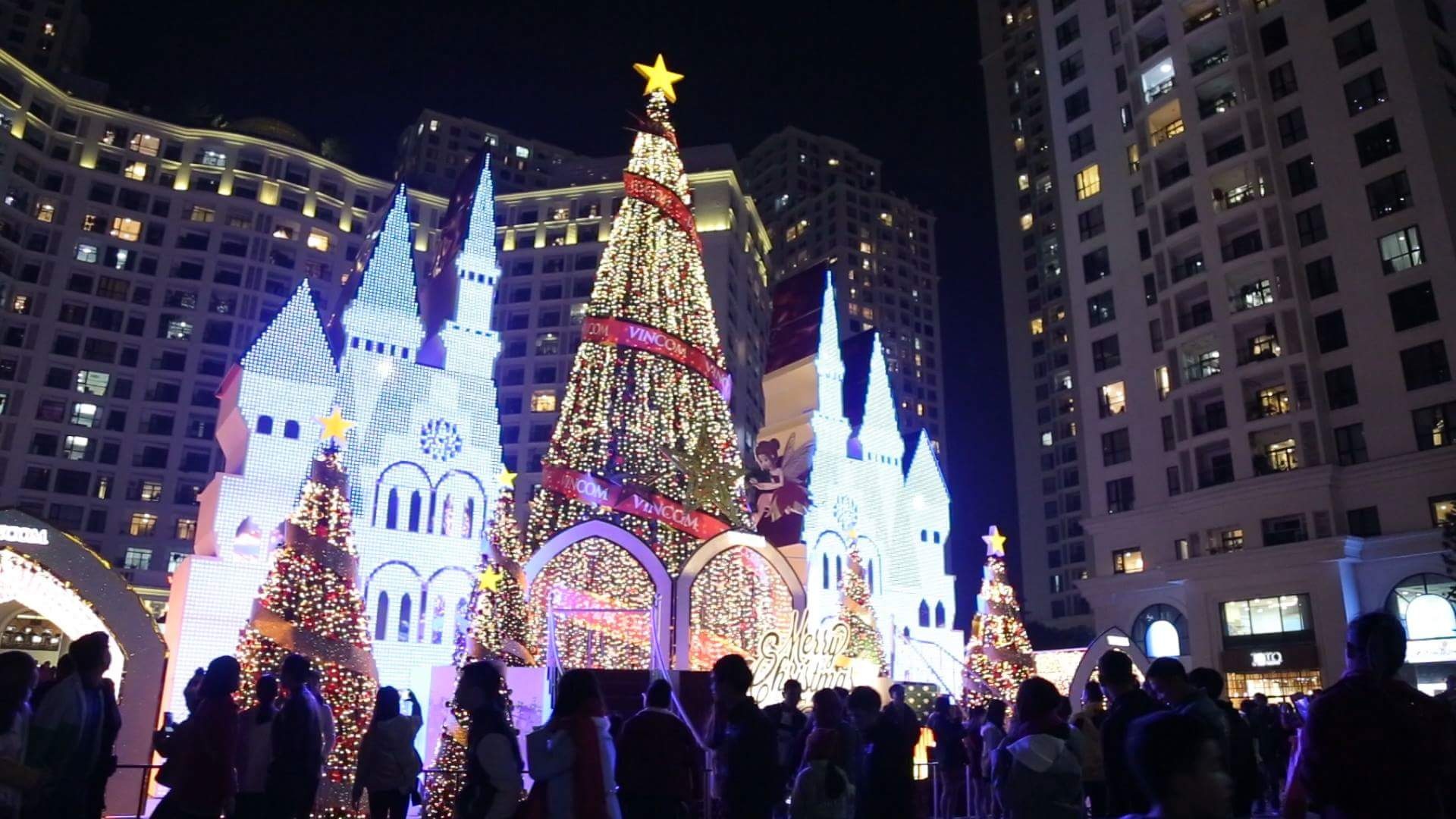 Ban co biet nhung dia diem don Giang sinh dep nhat Ha Noi? hinh anh