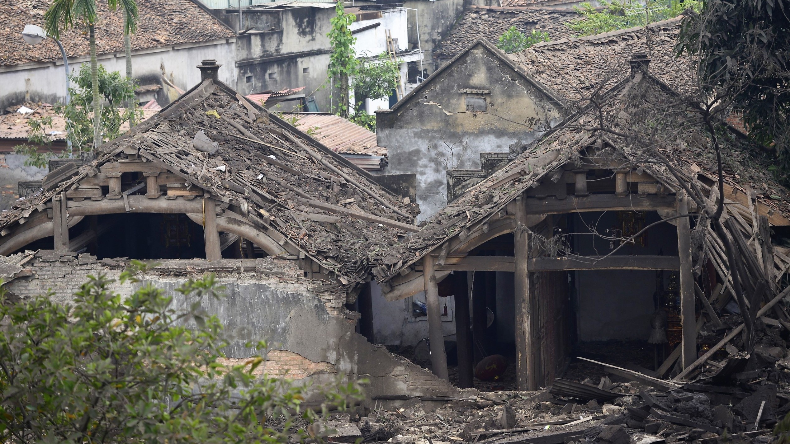 'Tieng no lon nhu bom cach 2 km van nghe thay' hinh anh