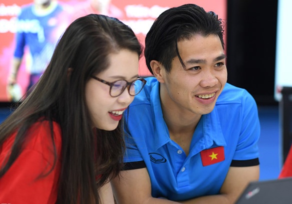 Cong Phuong: 'Thich con gai thong minh, ngoai hinh khong quan trong' hinh anh