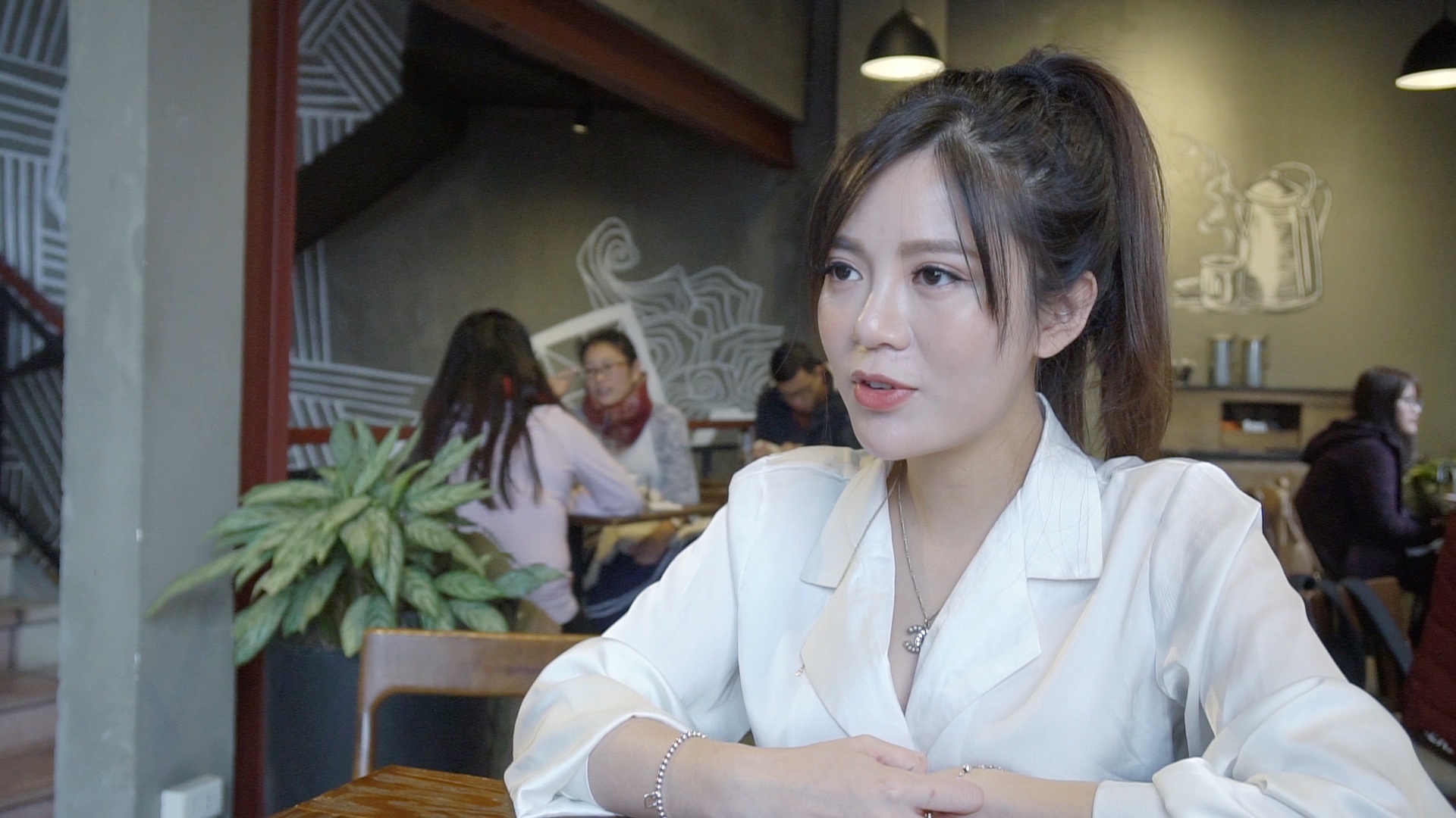 Tu Linh du dinh co con trong nam 2018 hinh anh