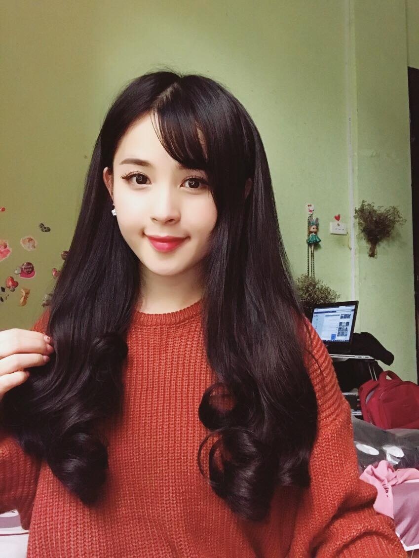 ban gai cau thu u23 Viet Nam anh 8