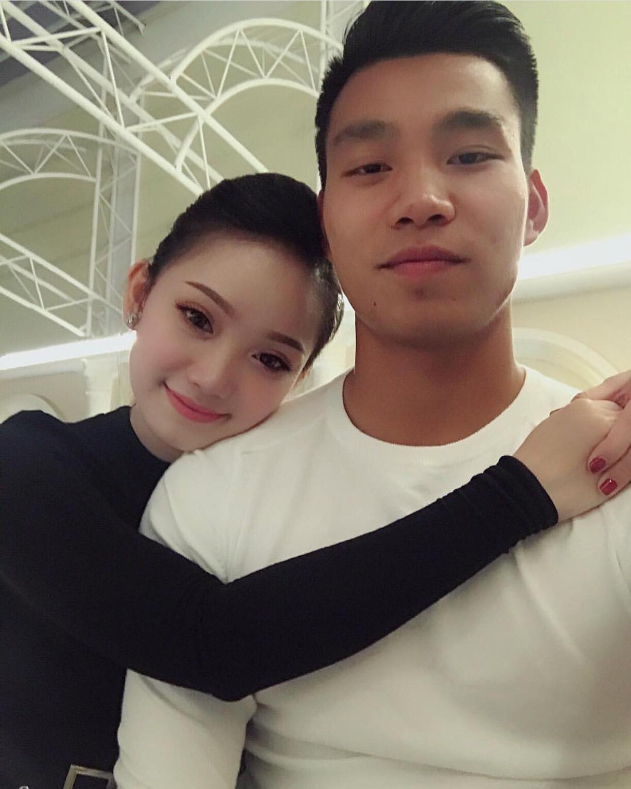 ban gai cau thu u23 Viet Nam anh 12