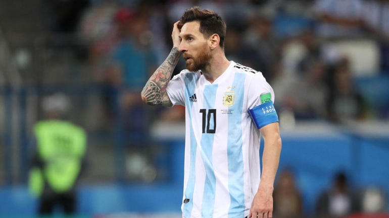 Tran dau hom nay: Messi co the dua Argentina lach qua khe cua hep? hinh anh