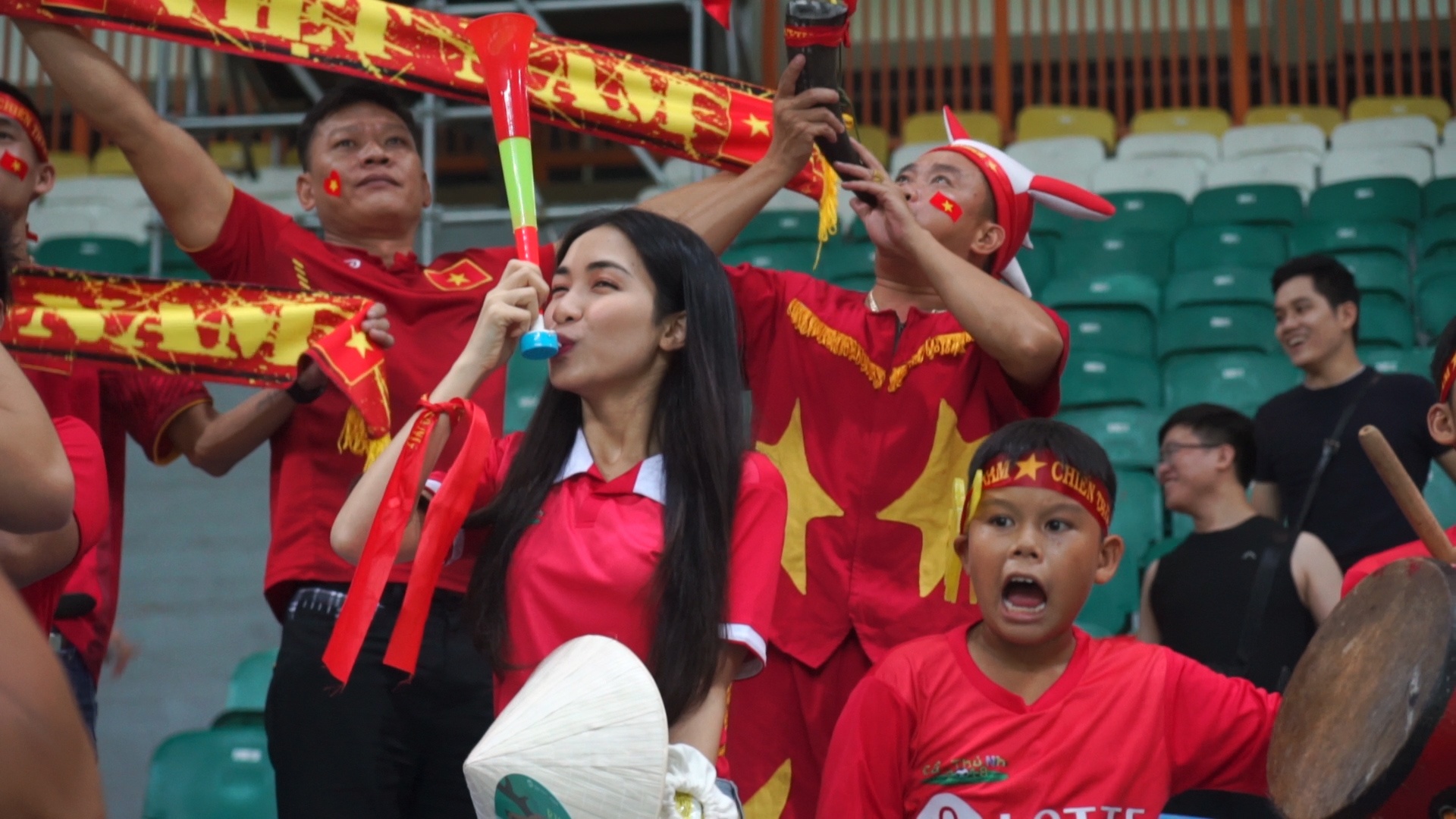 Hoa Minzy thoi ken, ho het co vu Olympic Viet Nam hinh anh
