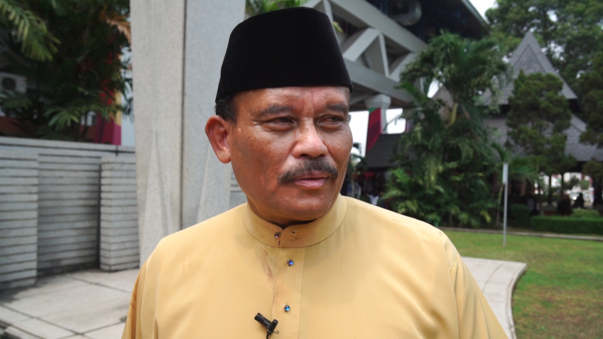 HLV Indonesia giup silat VN: 'Ho noi toi khong co tinh than dan toc' hinh anh