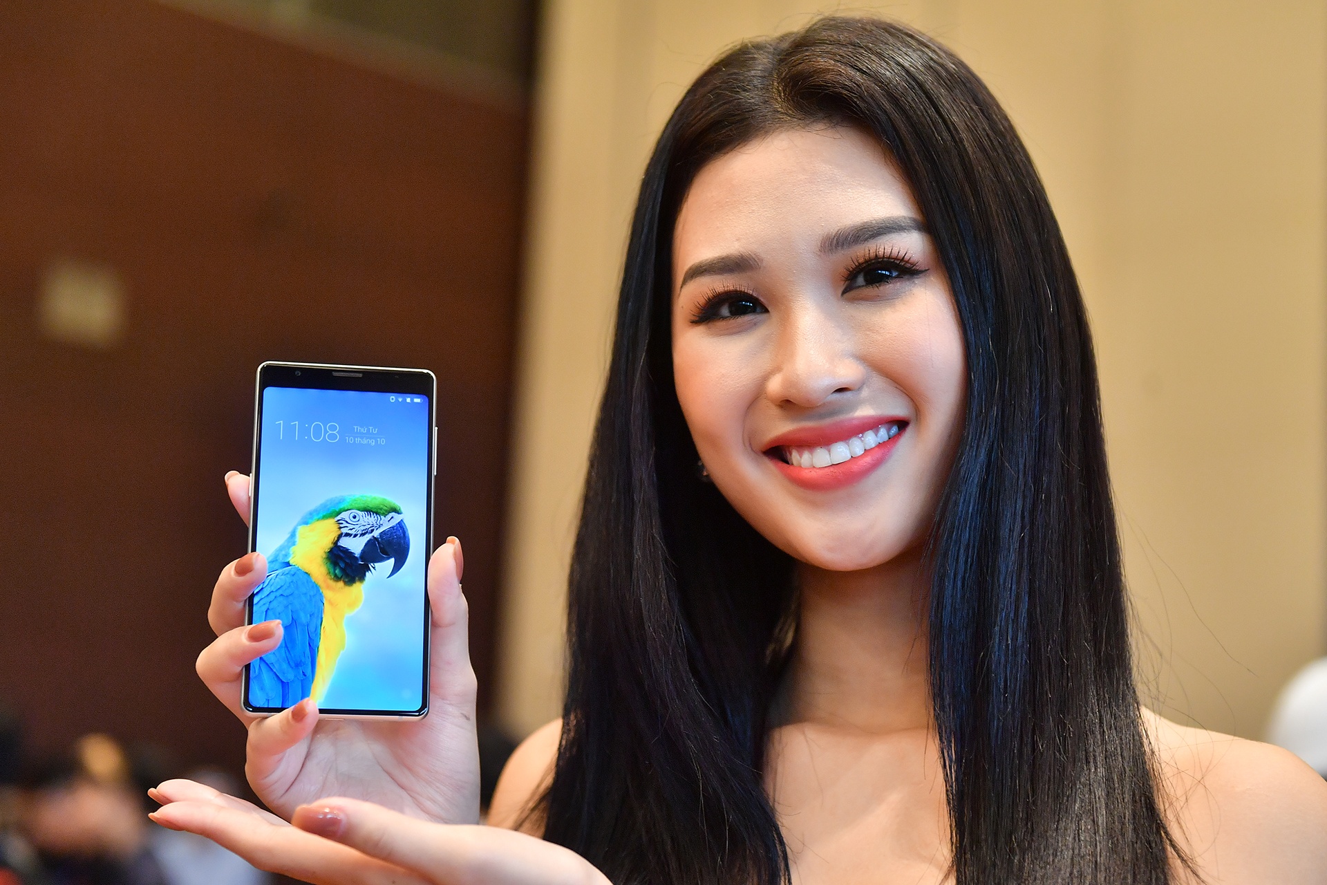 Bphone 3 la smartphone dang mua trong tam gia 7 trieu hinh anh