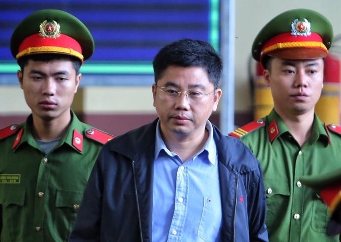 Vi sao cong ty CNC van hoat dong du chua duoc cap phep? hinh anh