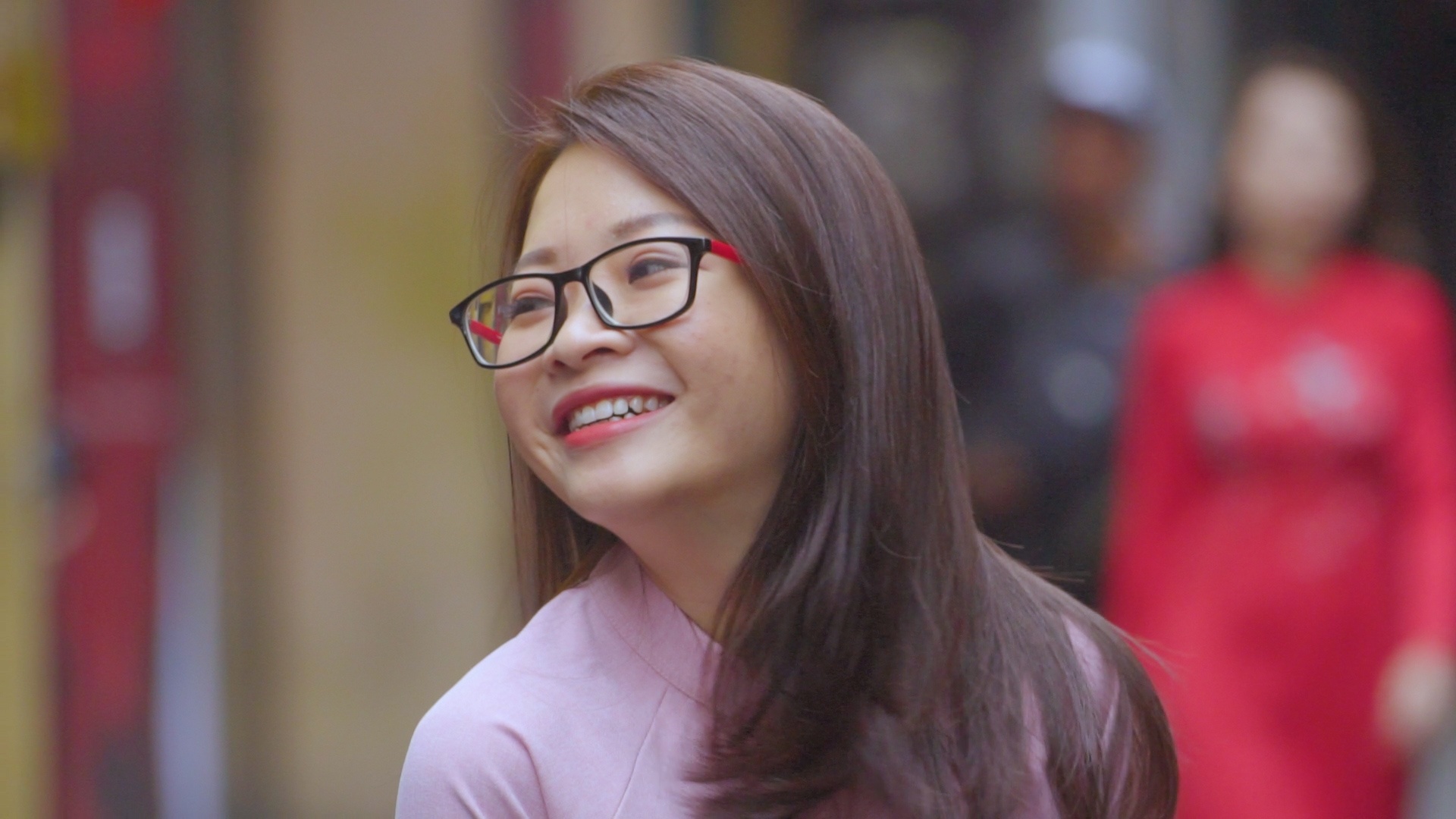 Gioi tre Ha Noi dao pho co, chup anh sang dau nam hinh anh