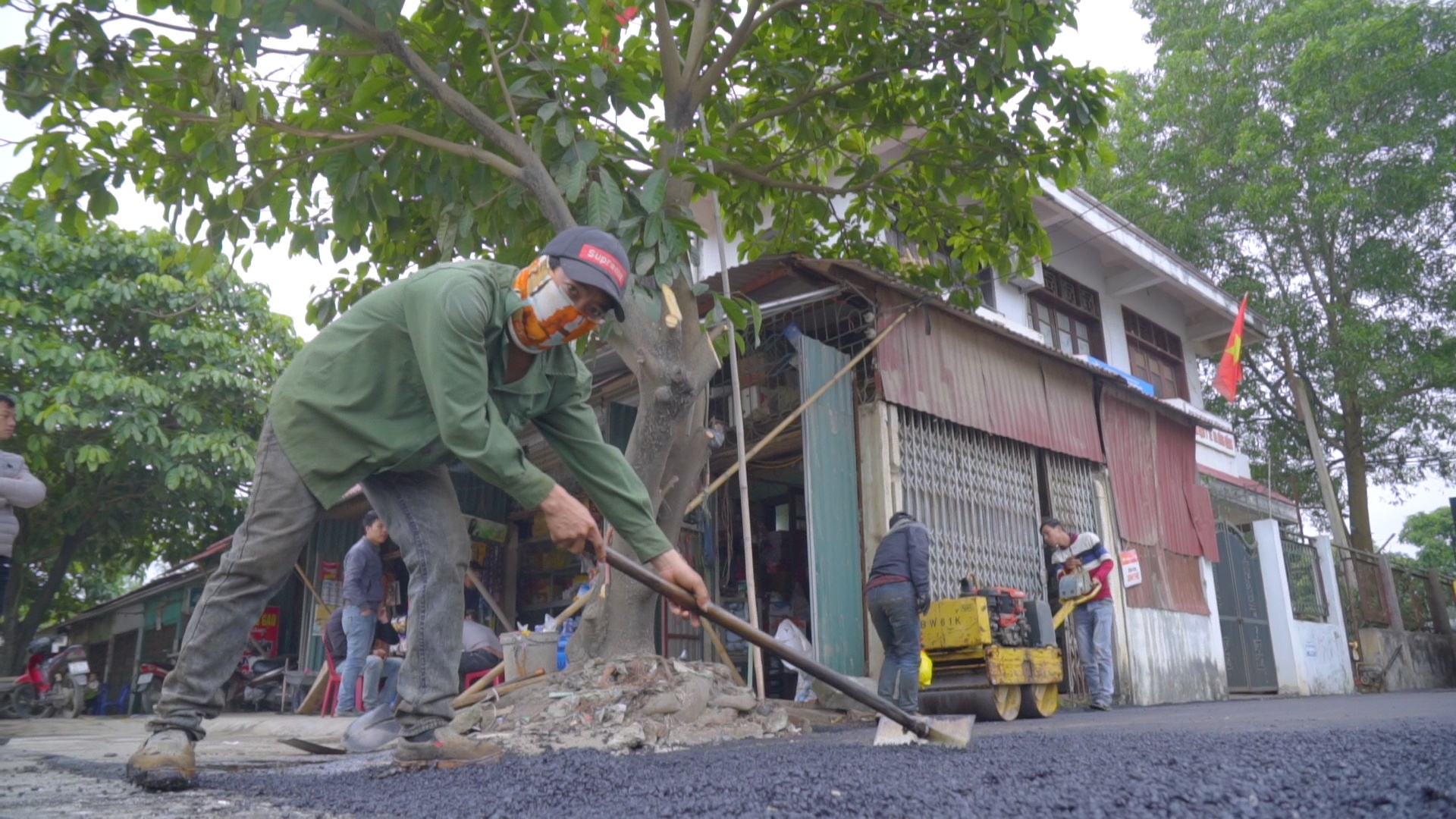 Ga Dong Dang gap rut sua chua, tang cuong an ninh hinh anh