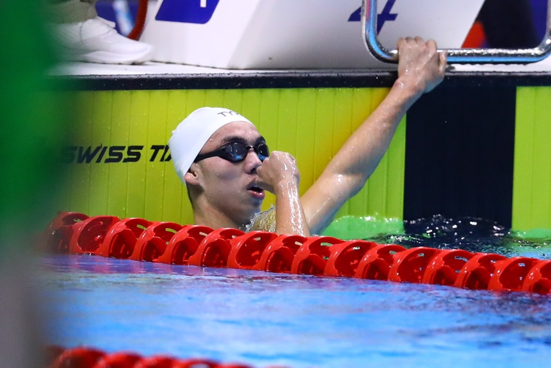 Huy Hoang pha ky luc, gianh HCV thu hai tai SEA Games 30 hinh anh