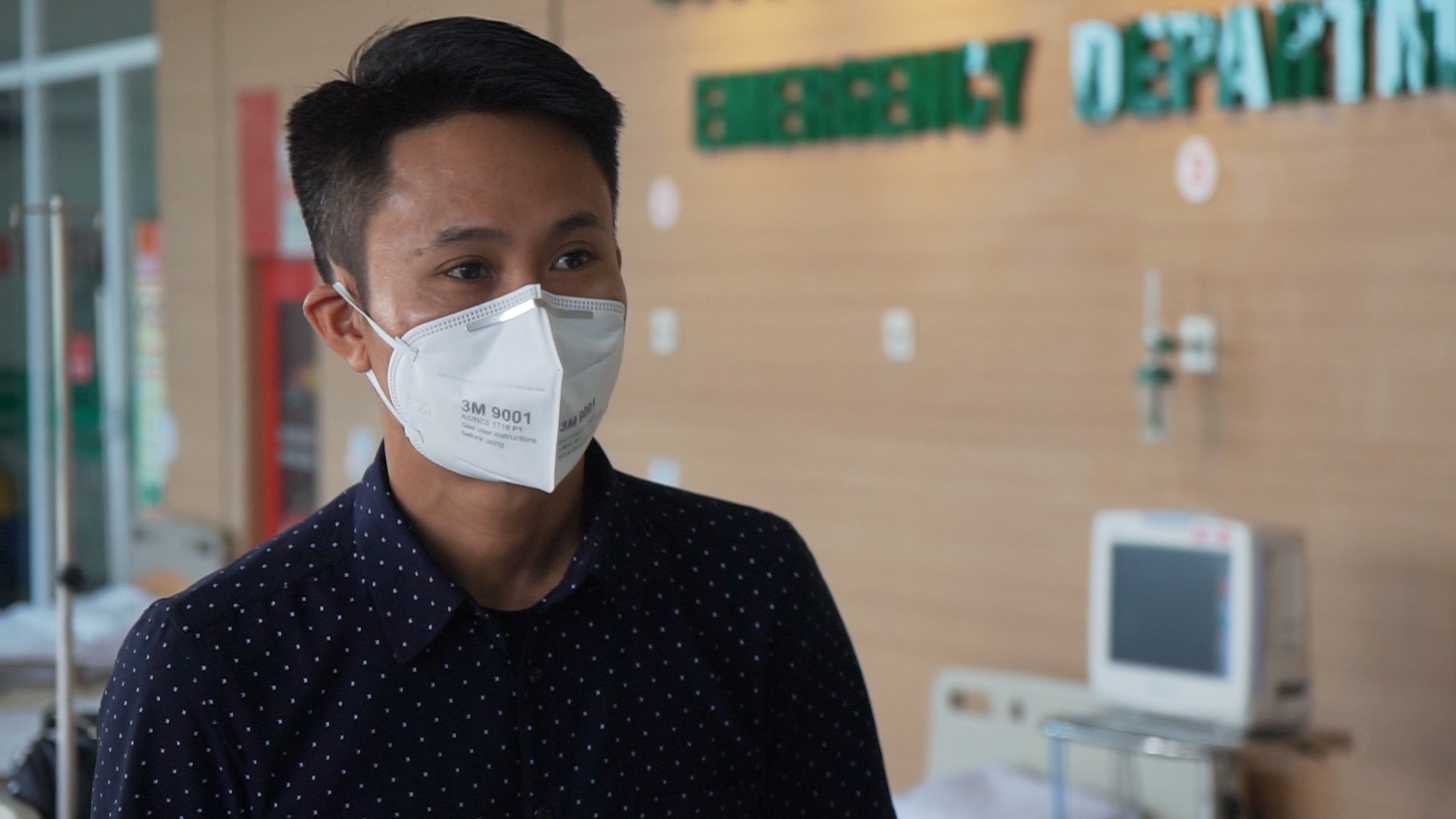 Dan quanh benh vien dieu tri nguoi nhiem corona chu dong phong dich hinh anh