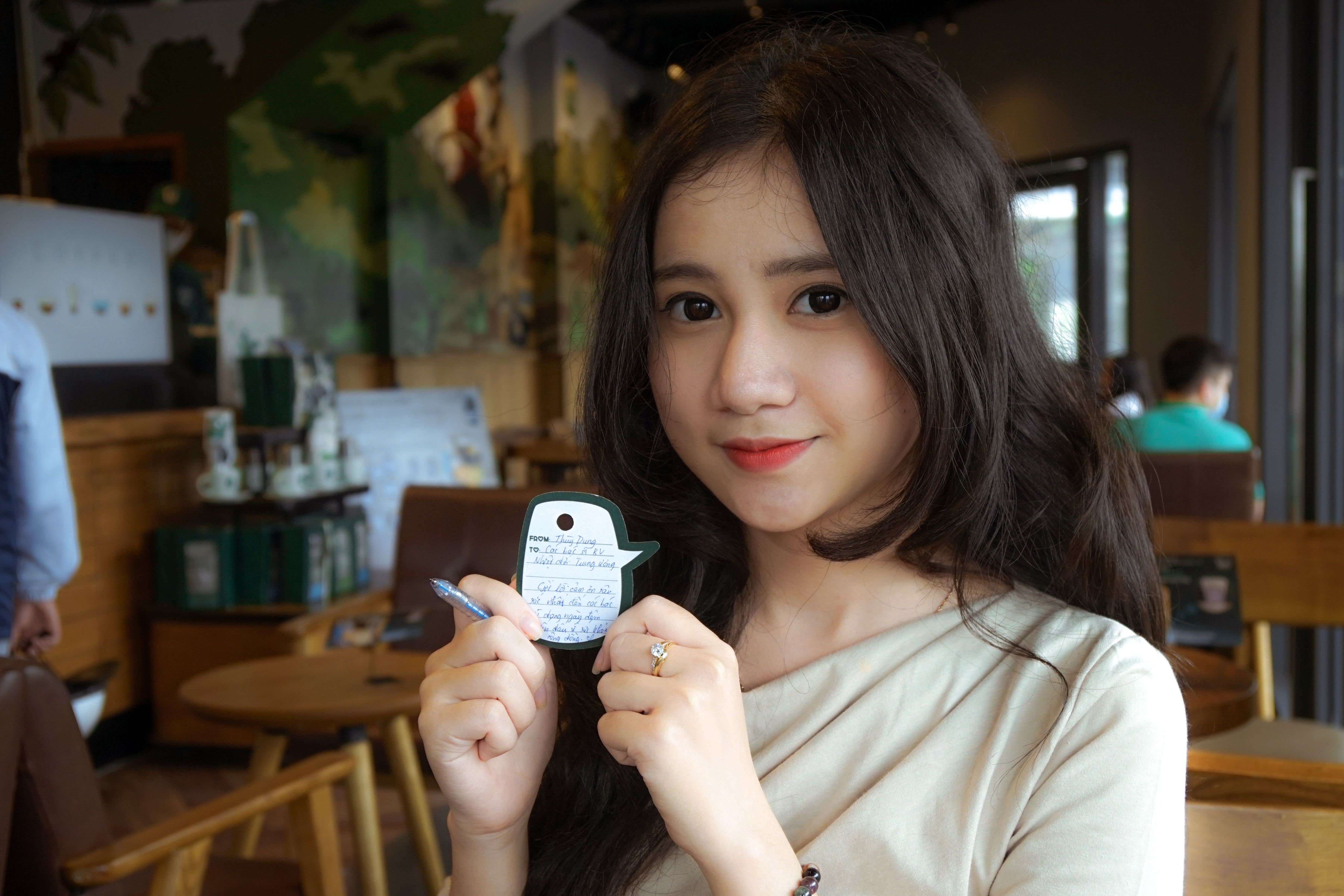 10.000 ly ca phe mien phi va loi nhan gui cac y bac si dang chong dich hinh anh