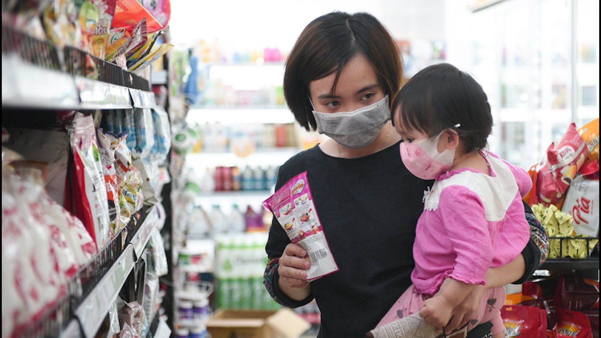 'Toi huong ung tiep tuc cach ly xa hoi de giup dap dich triet de' hinh anh