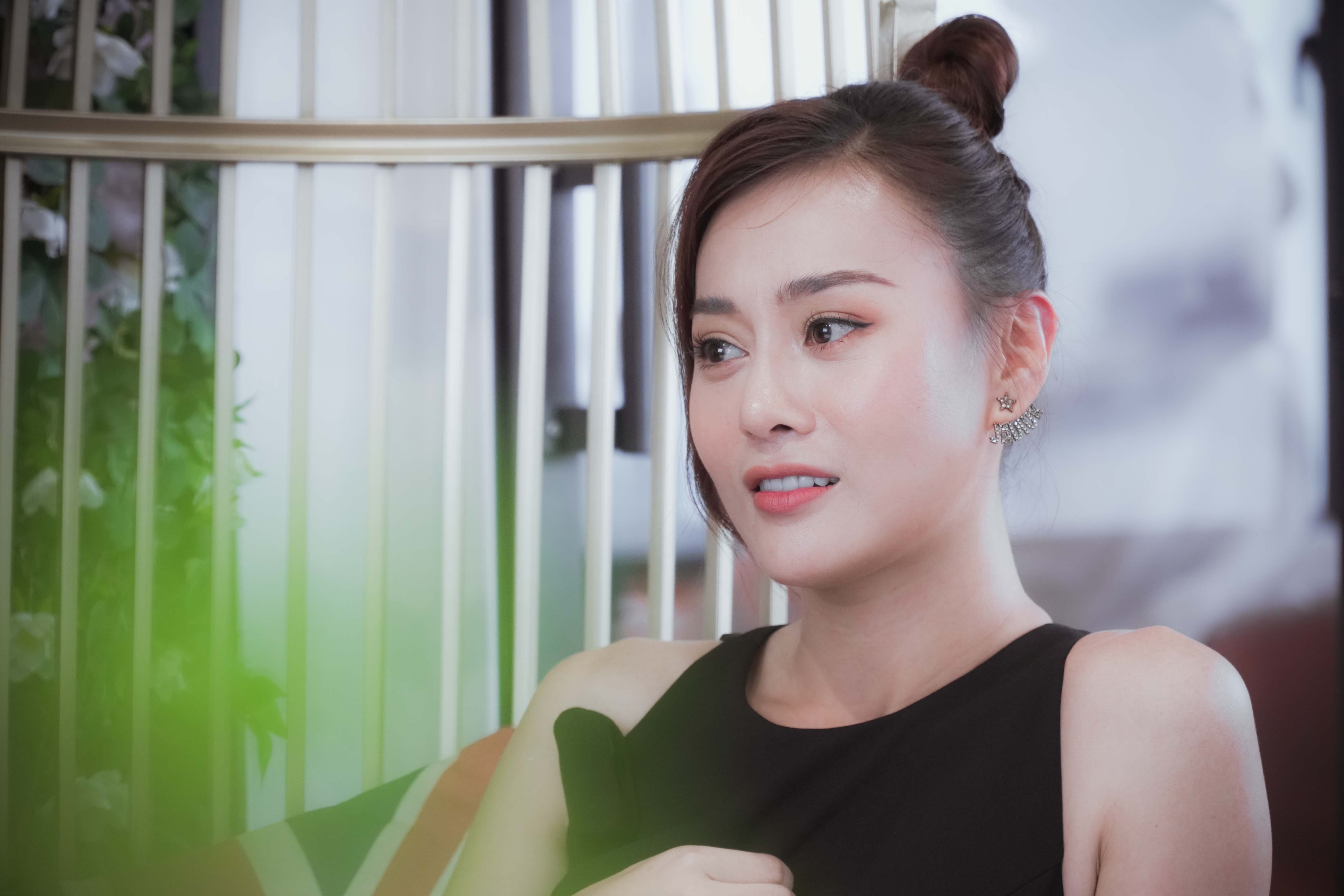 Phuong Oanh: 'Toi se tam dung dong phim vai nam' hinh anh