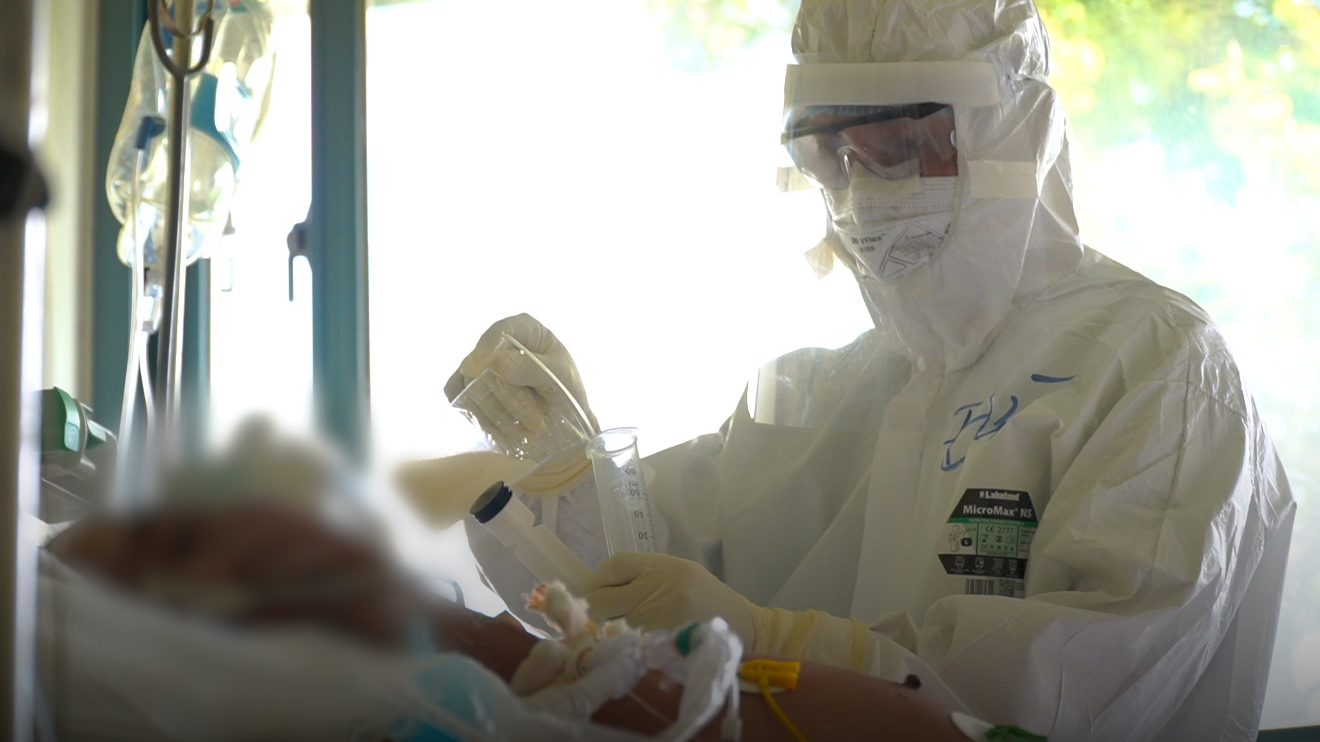 SARS-CoV-2 tan cong co the nhu the nao? hinh anh