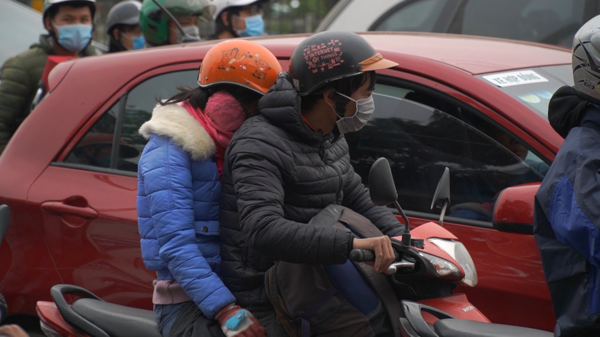 Nguoi dan met moi quay lai Ha Noi sau Tet Duong lich hinh anh