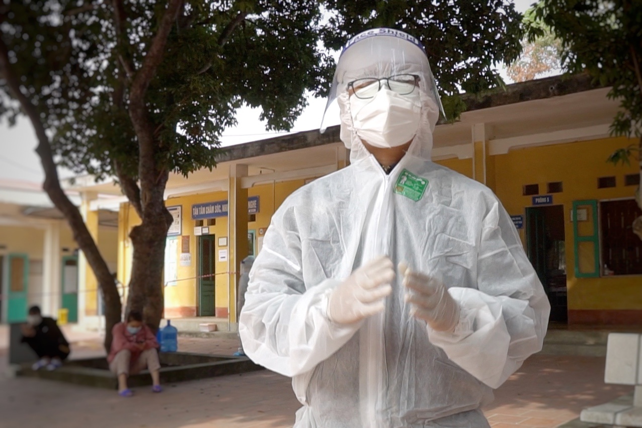 Ben trong benh vien da chien o Chi Linh hinh anh