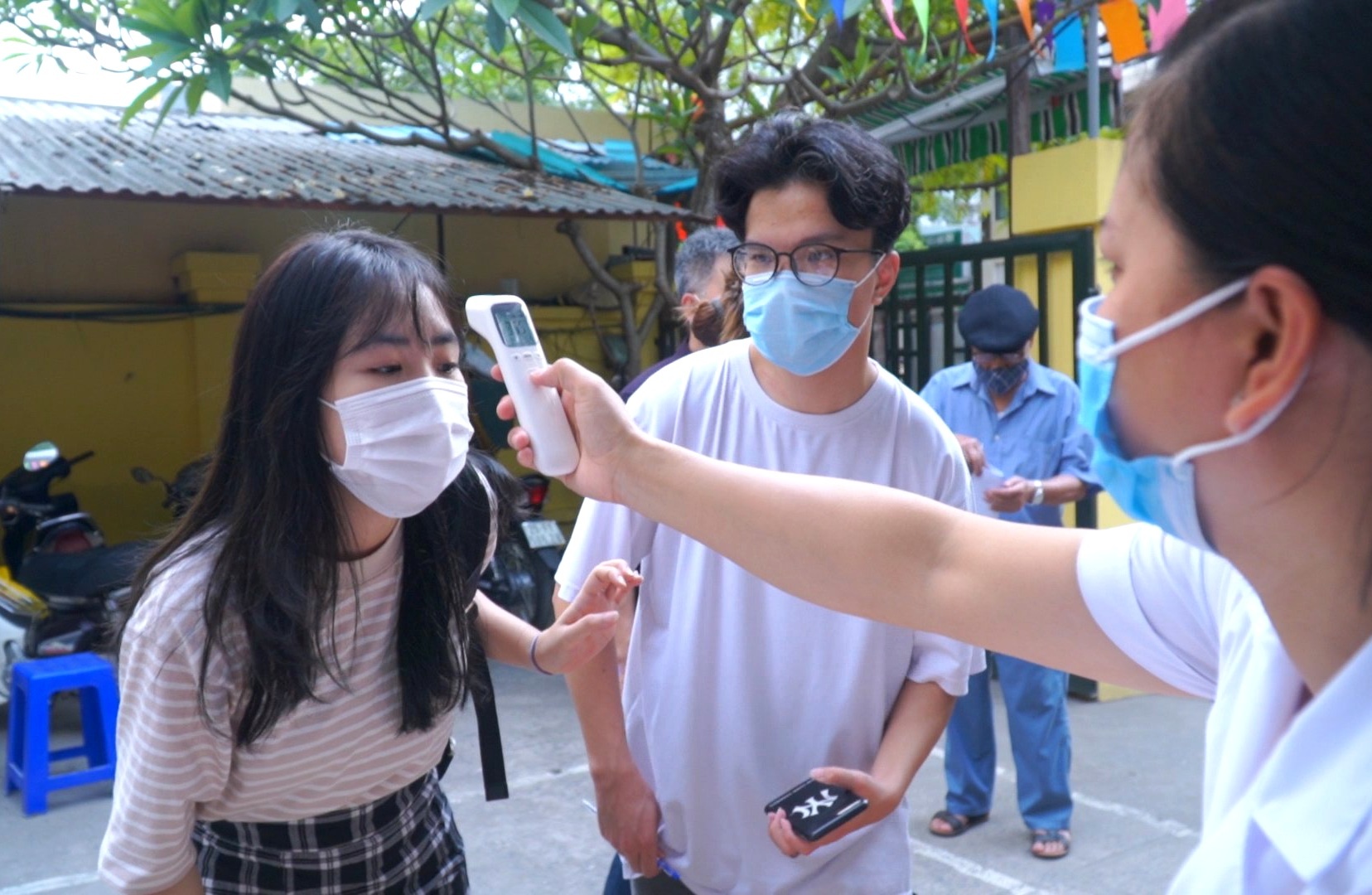 Do than thiet, xep hang gian cach khi bo phieu bau cu hinh anh