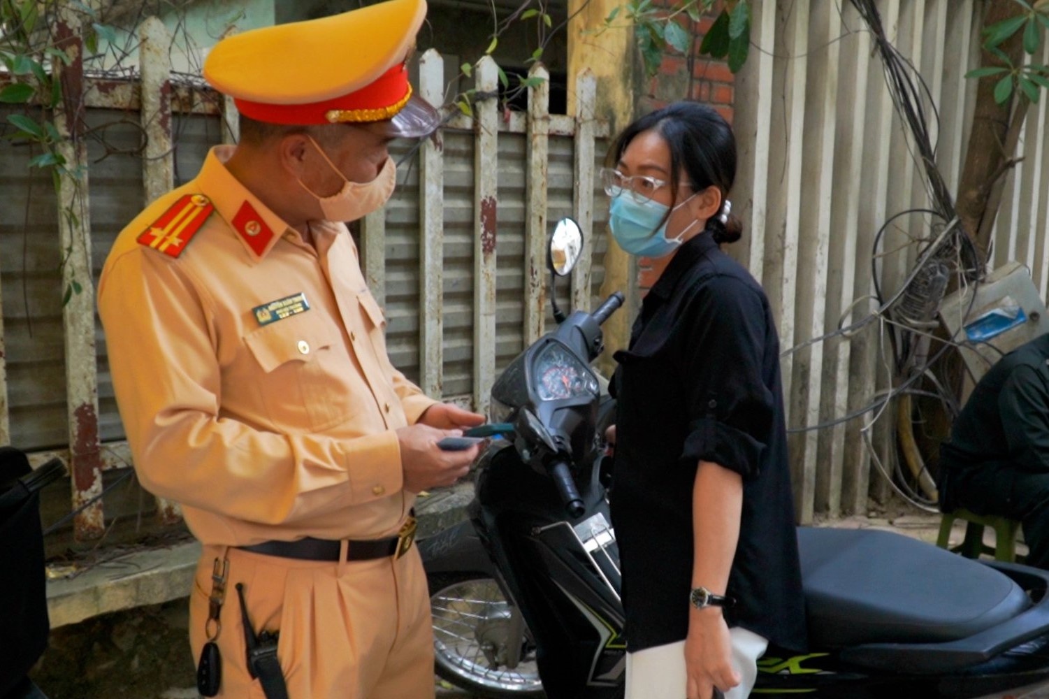 Nhan lai xe may bi mat nho canh sat 141 hinh anh