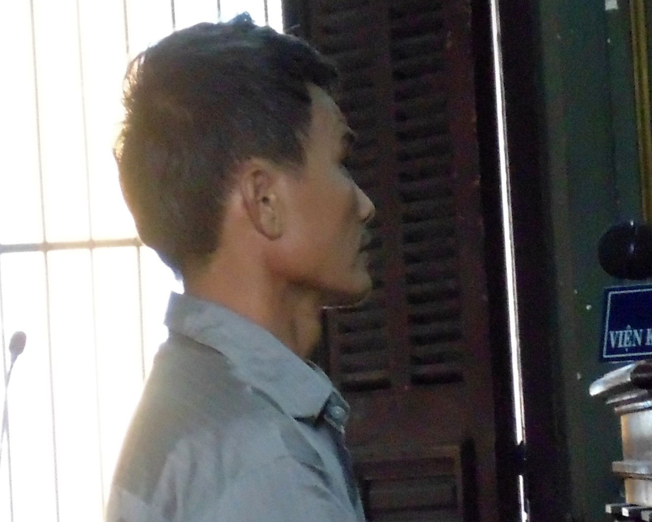 Bao ve nong truong ban chet nguoi hinh anh