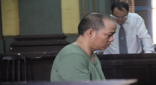 Ke hiep dam 3 con gai rieng cua nguoi tinh duoc giam an hinh anh