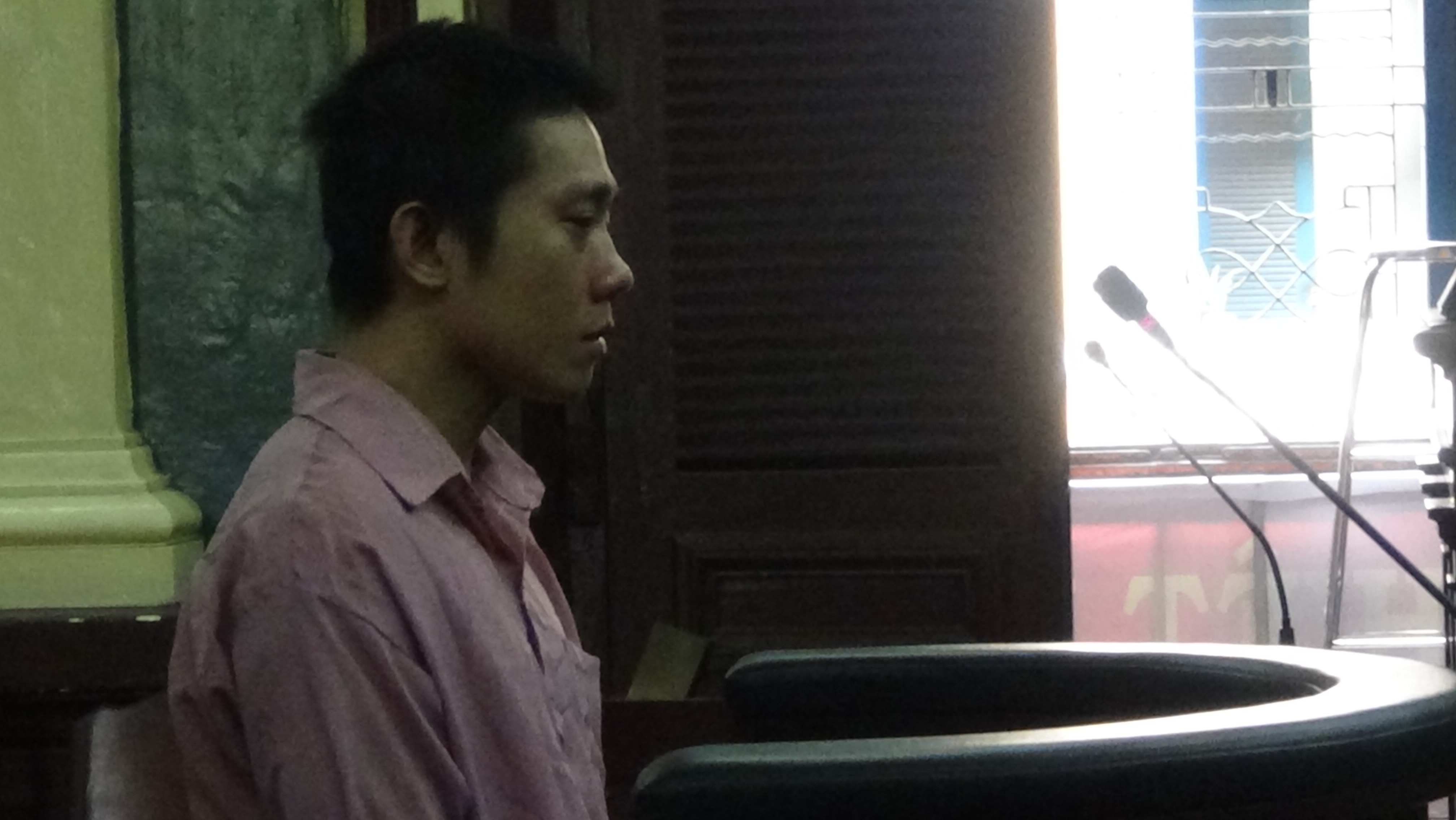 An chung than cho ga con re truy sat bo me vo hinh anh