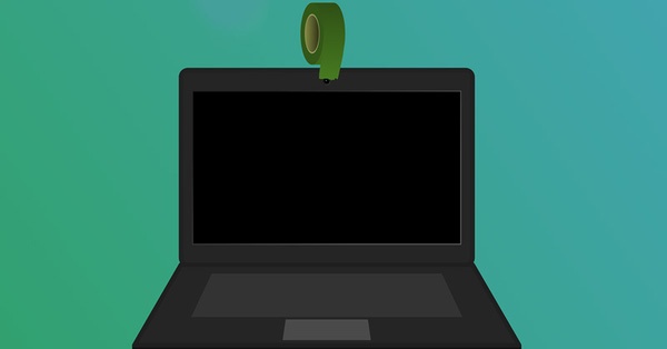 Tai sao nen che webcam tren laptop hinh anh