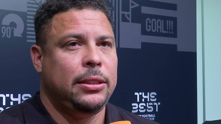 Ronaldo 'beo' du doan Brazil vo dich World Cup hinh anh