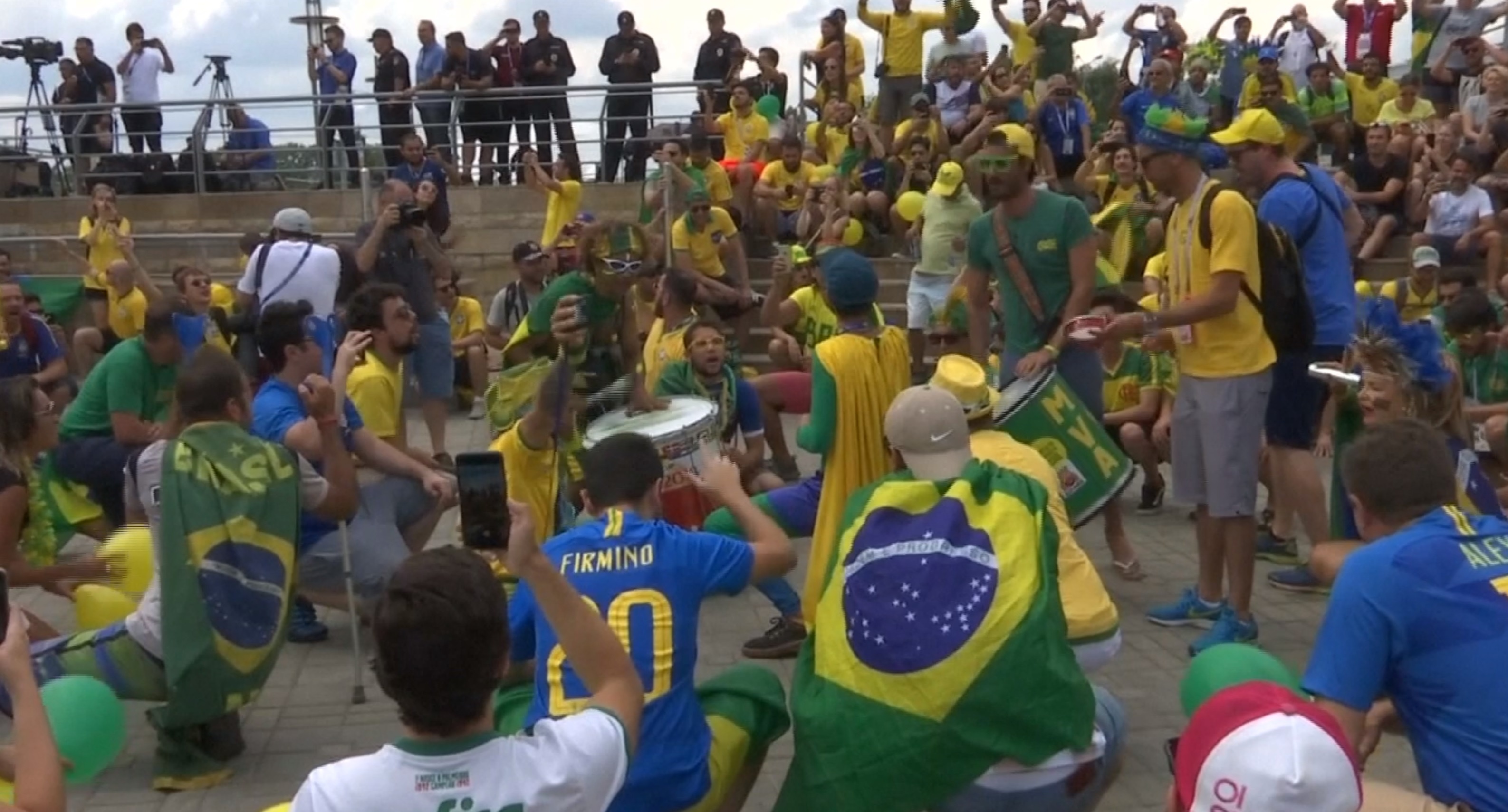 CDV Brazil mang le hoi carnival den Nga hinh anh