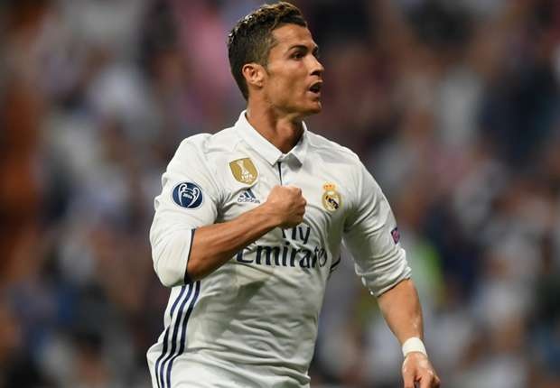 99,9% Messi se lai dung sau Ronaldo hinh anh