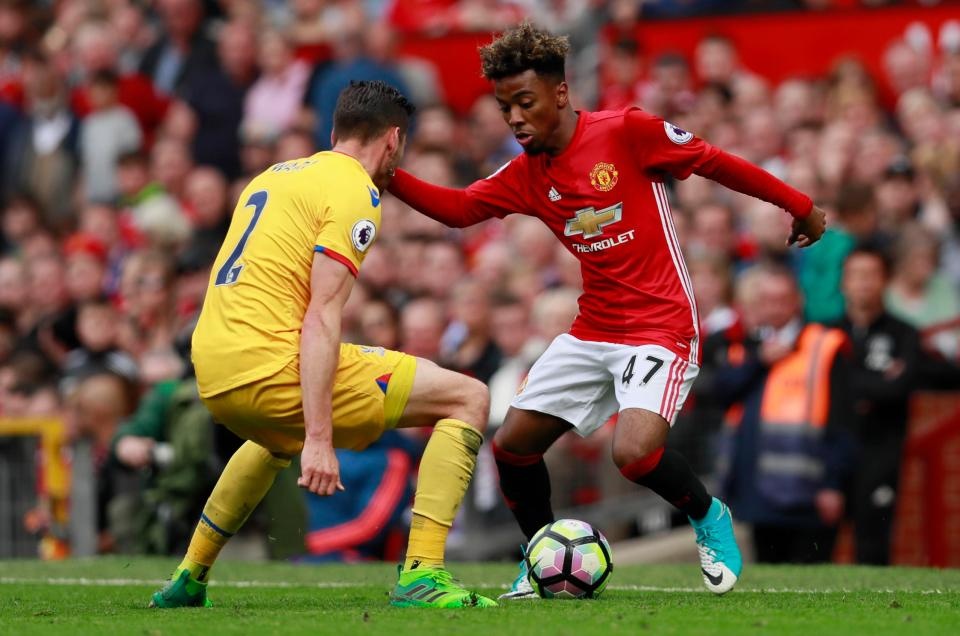 Premier League co ngay ha man ky la nhat lich su hinh anh