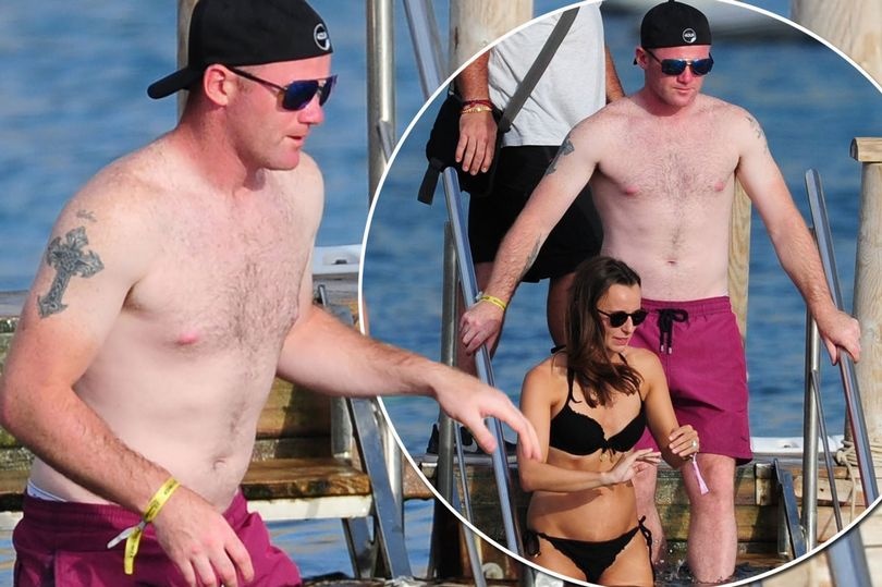 Wayne Rooney lo bung mo khi di nghi mat hinh anh