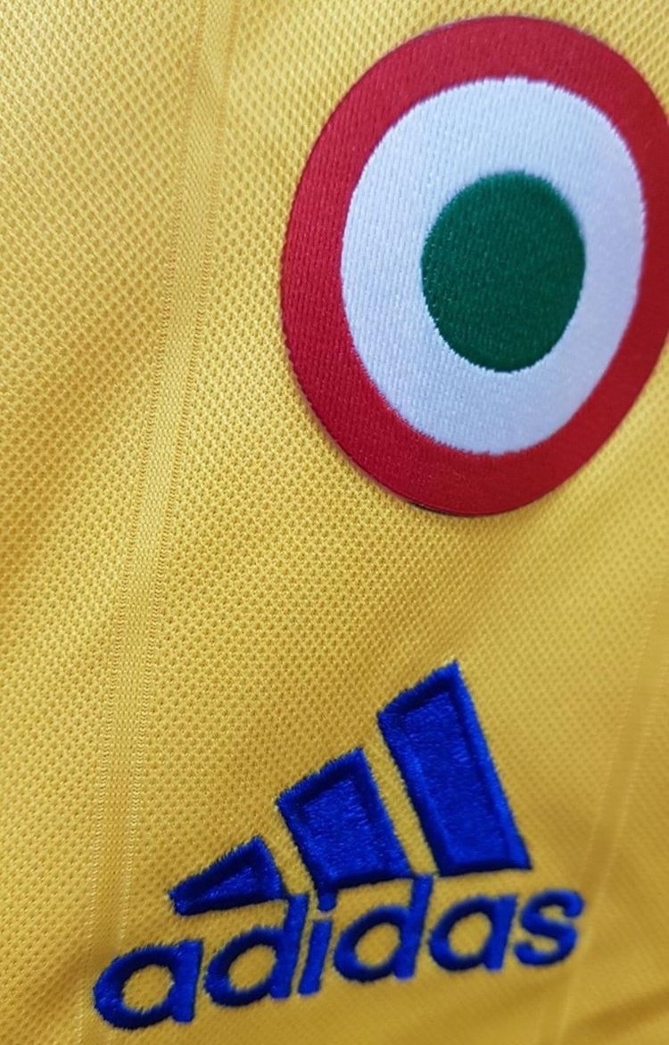 juve ra mắt áo sân khách ảnh 5 juve ra mat ao san khach anh 5