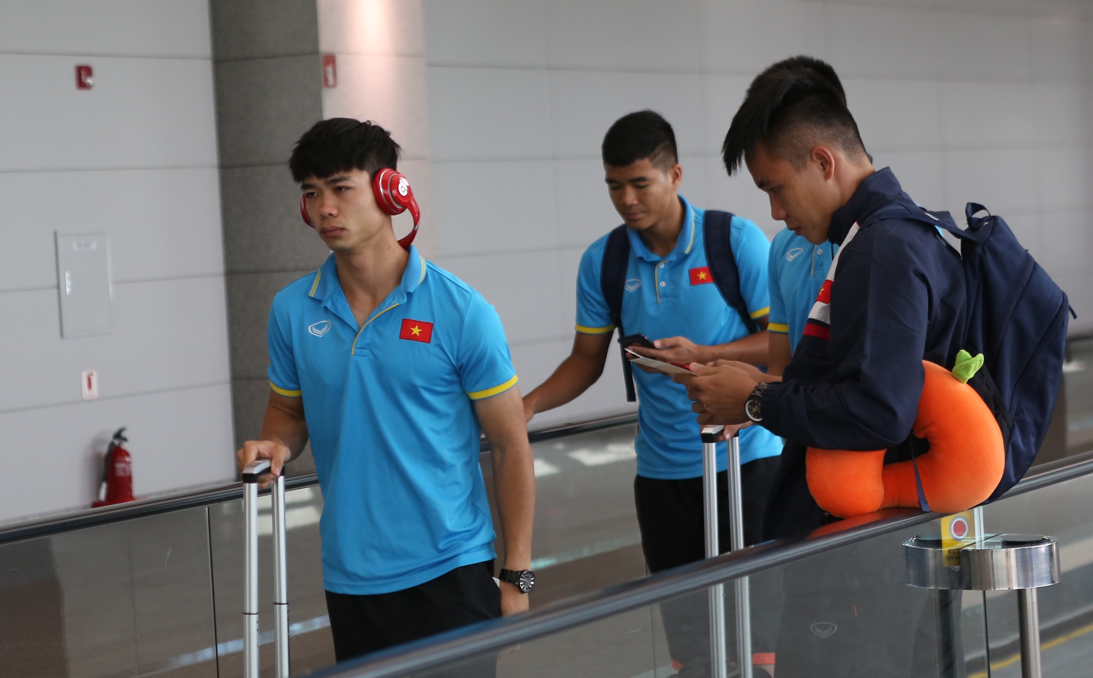 u22 việt nam hạ cánh hàn quốc ảnh 4 u22 viet nam ha canh han quoc anh 4