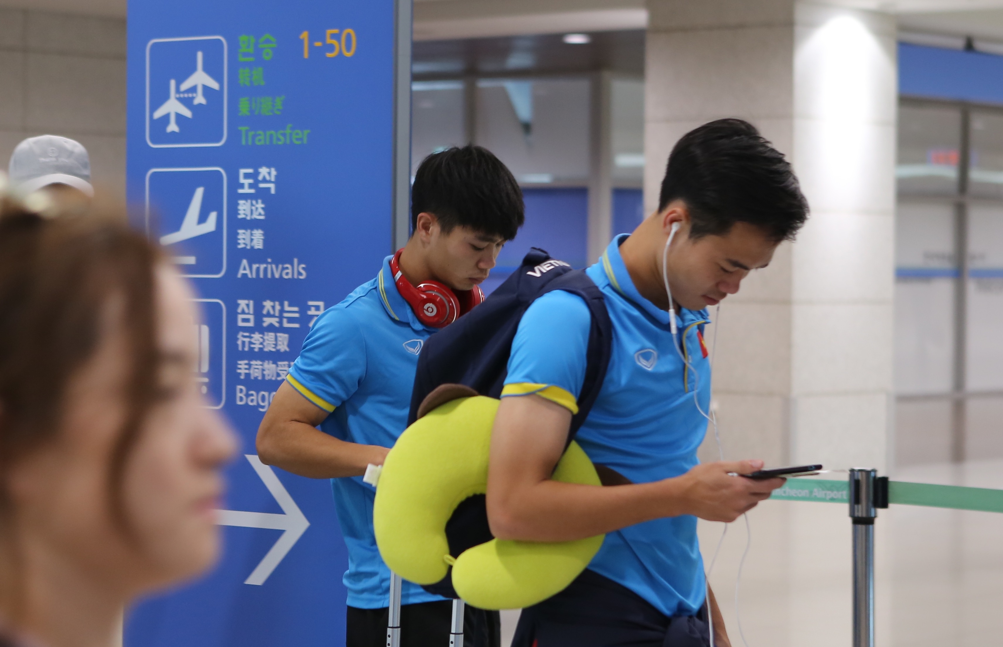 u22 việt nam hạ cánh hàn quốc ảnh 6 u22 viet nam ha canh han quoc anh 6