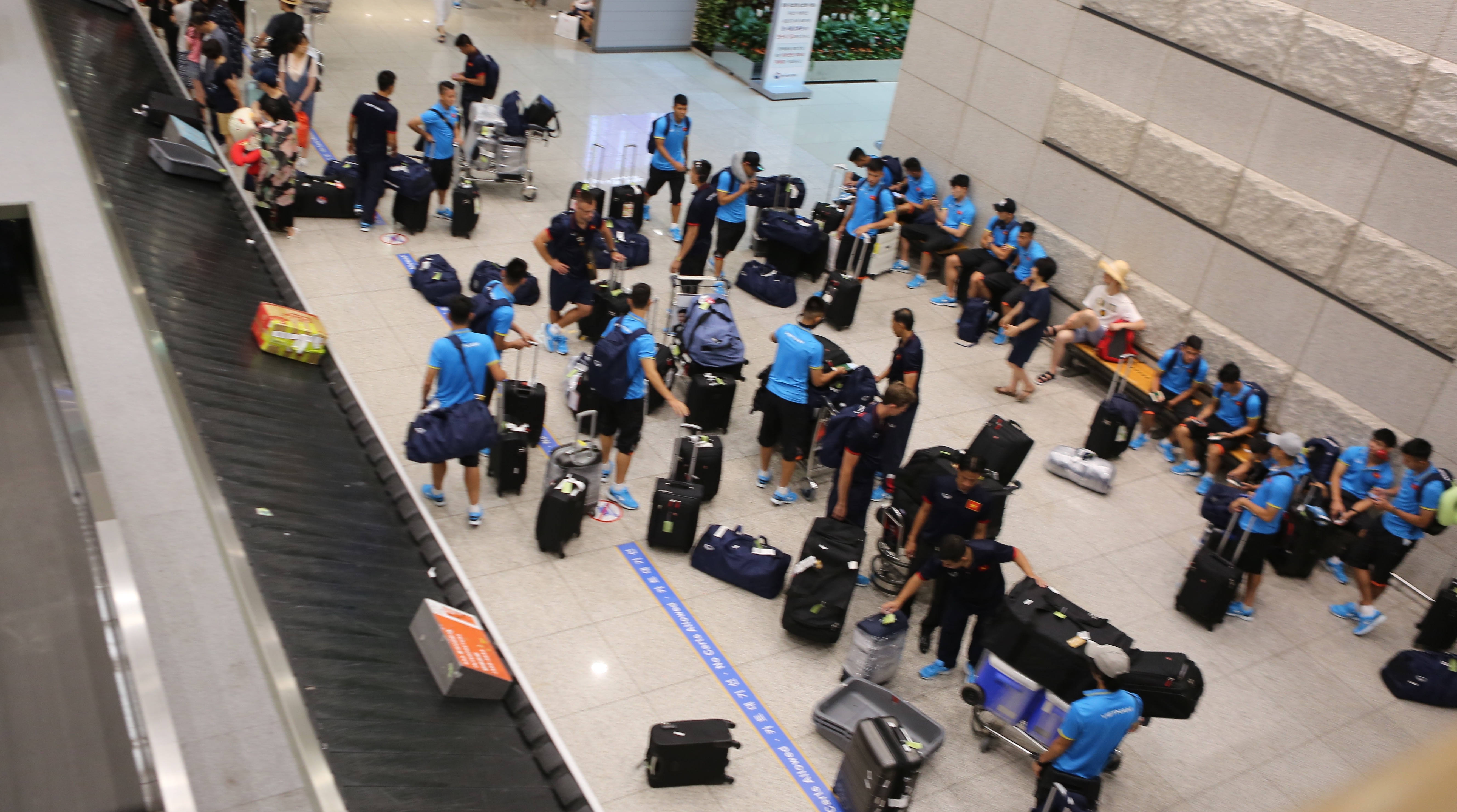 u22 việt nam hạ cánh hàn quốc ảnh 8 u22 viet nam ha canh han quoc anh 8