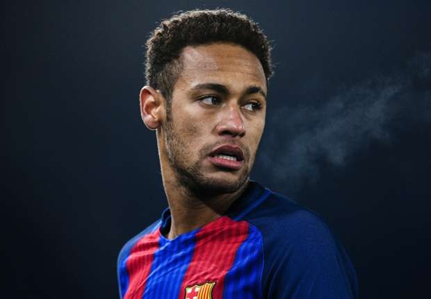 Neymar mua lai tu do voi 222 trieu euro cho Barca hinh anh