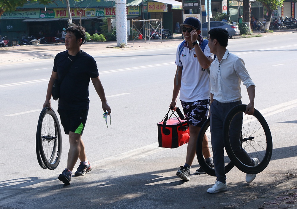 Vai tro cua nhung nguoi tiep te cho cac cua-ro hinh anh