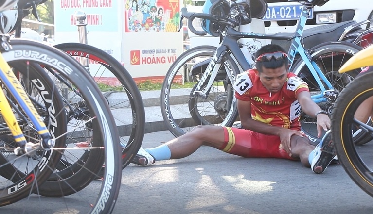 Qua trinh hoi phuc cua cua-ro sau moi chang dua hinh anh