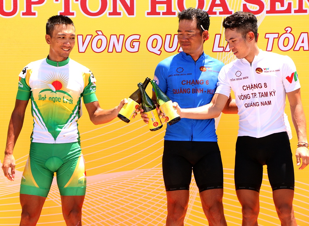 Chang 9 giai dua xe dap VTV: Chien thang goi ten cac cua-ro Viet hinh anh
