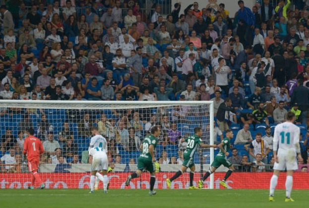 real madrid thua barcelona anh 2