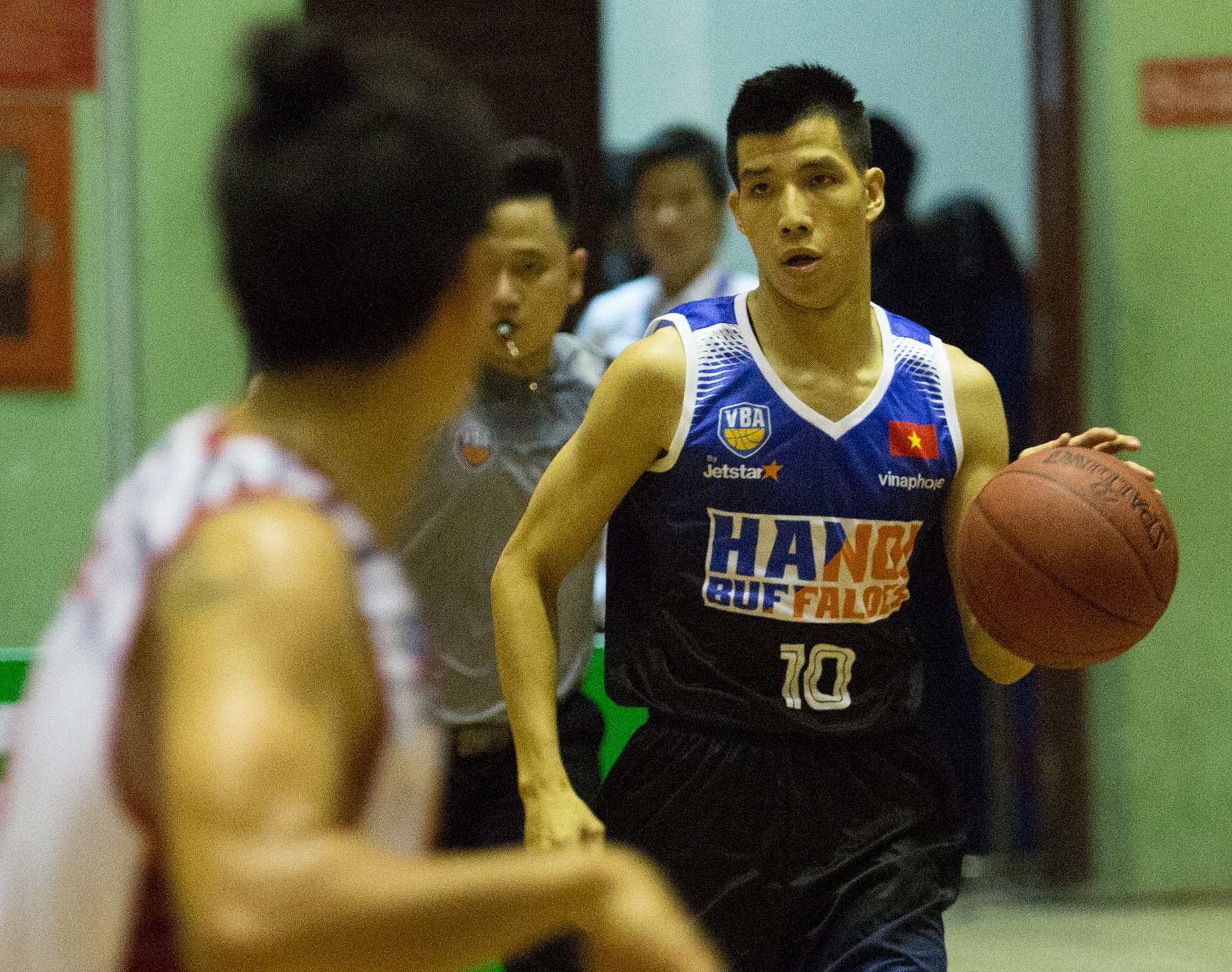 hanoi buffaloes thua saigon heat vba anh 3